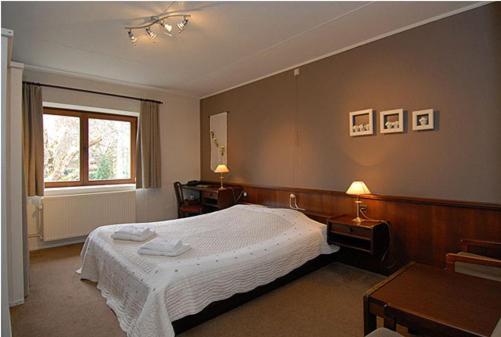 Hostellerie Au Vieux Hetre Жале Стая снимка